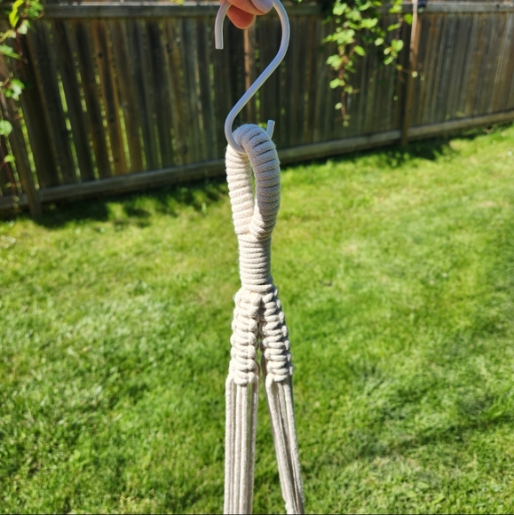 Plant hanging macrame - Picture 4 of 5